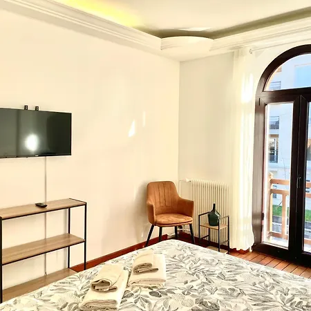 Maison Foch Bed & Breakfast Meaux