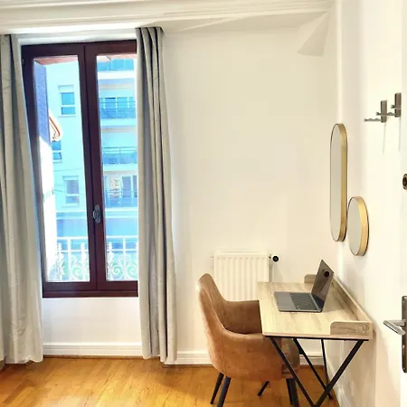 Maison Foch Bed & Breakfast